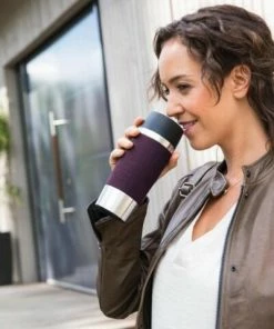 Emsa Isolier-Trinkbecher Mit Manschette Travel Mug In Rot 9 Emsa Isolier-Trinkbecher Mit Manschette Travel Mug In Rot -LEONARDO SHOP Emsa Travel Mug Isolierbecher Brombeere Milieu neu l